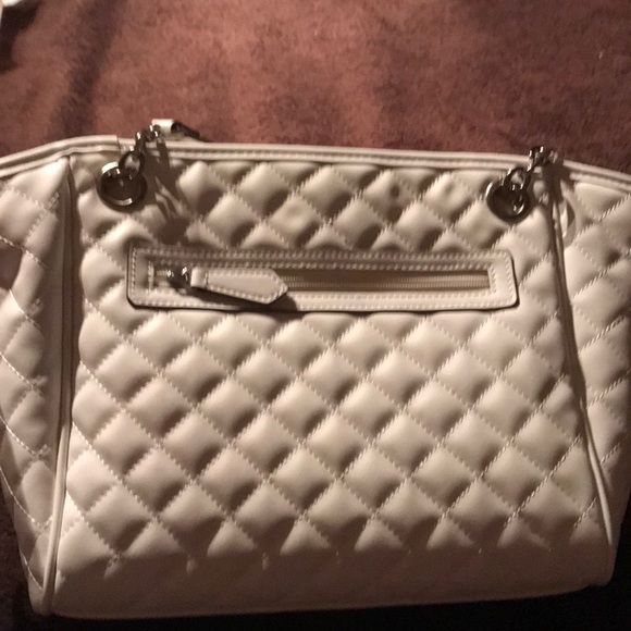 Liz Claiborne Claudia shopper tote - Picture 2 of 7